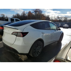 2021 TESLA MODEL Y 5YJYGAEE8MF188301 77678853